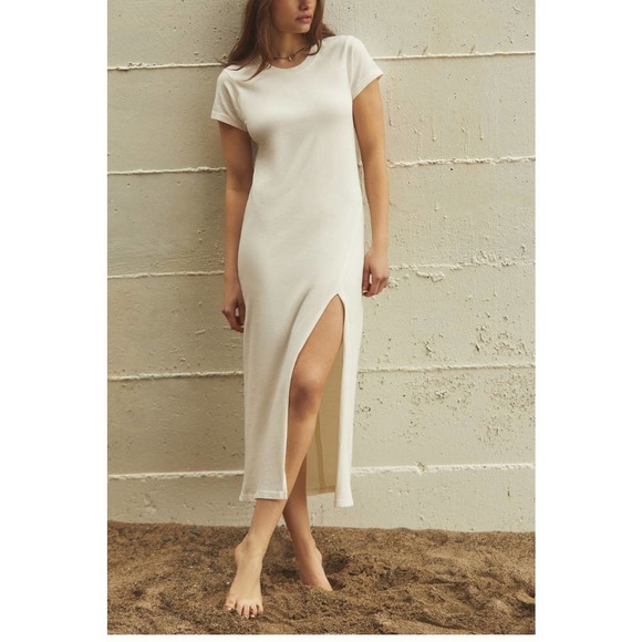 L*SPACE Dresses & Skirts - L*Space Bonnie Midi T-Shirt Dress in Cream
